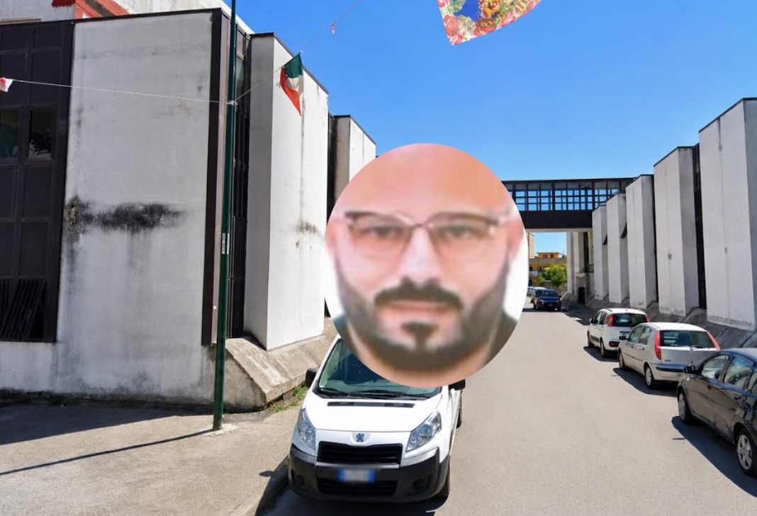 nella foto Largo Molinari e nel riquadro il boss , Ciro Naturale